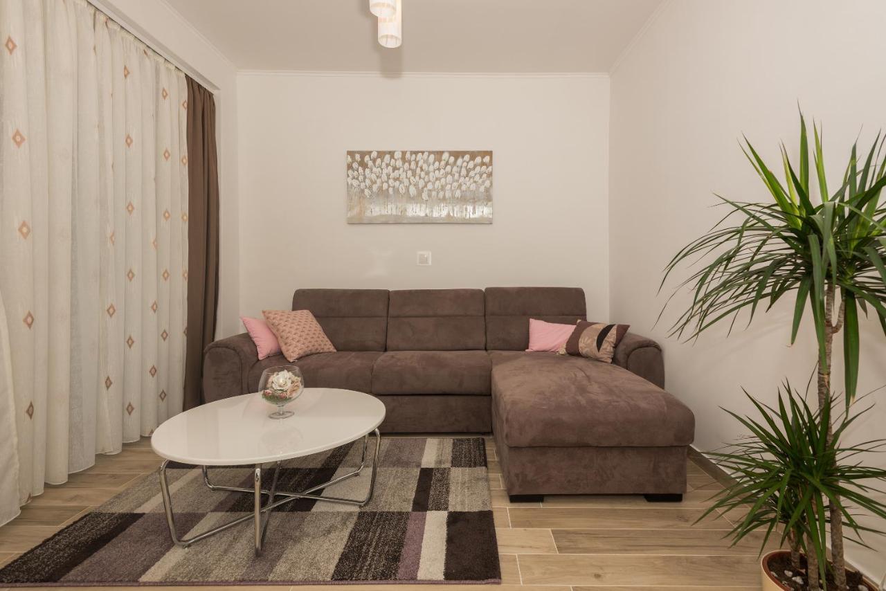 Apartman Pinto Makarska Exterior photo